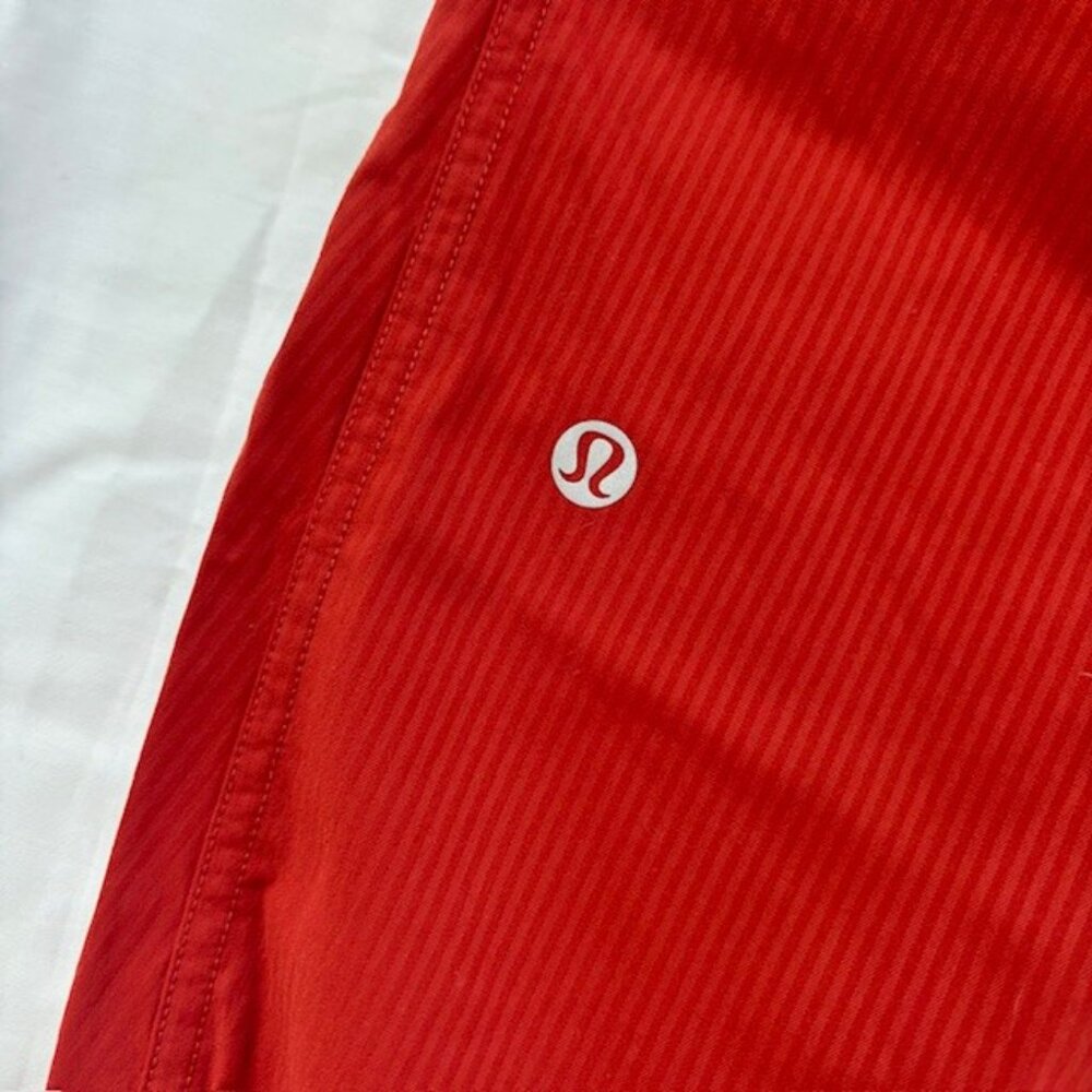 LuLuLemon jogger pants- size 6 EUC
